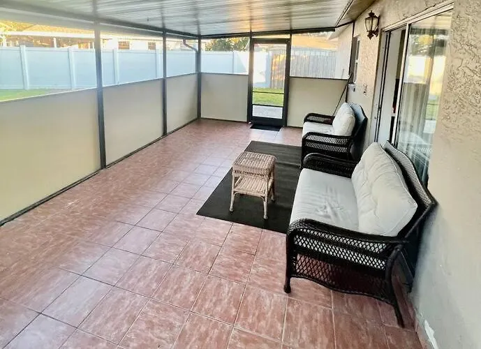 Pinebrook Home Close To Beach