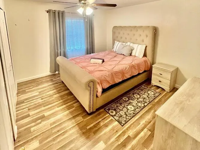 Pinebrook Home Close To Beach