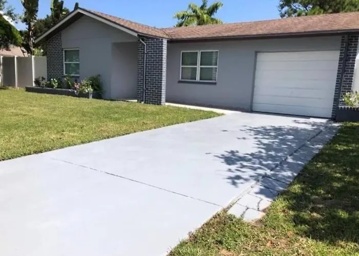 Pinebrook Home Close To Beach