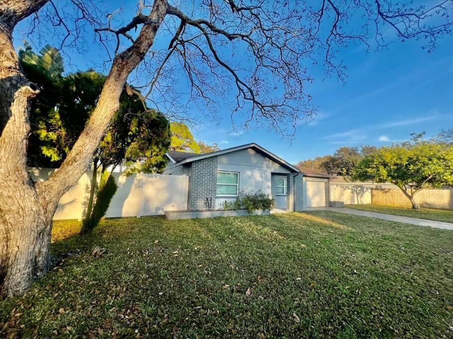 Holiday home Pinebrook Close To *
